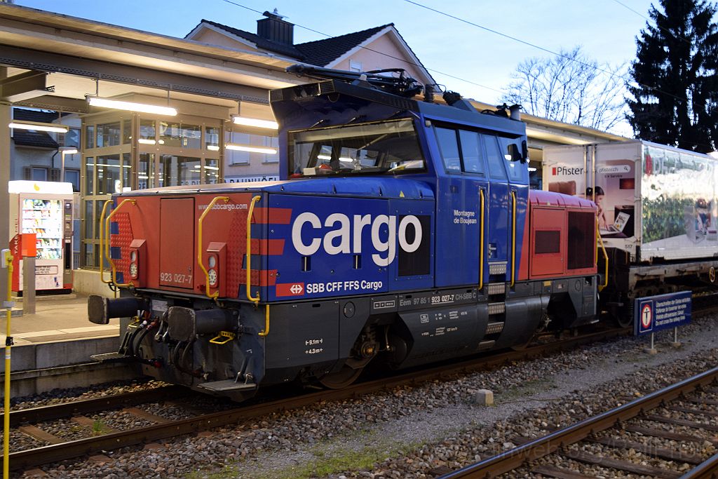 4916-0042-120418.jpg - SBB-CFF Eem 923.027-7 "Montagne de Boujean" / Wil 12.4.2018