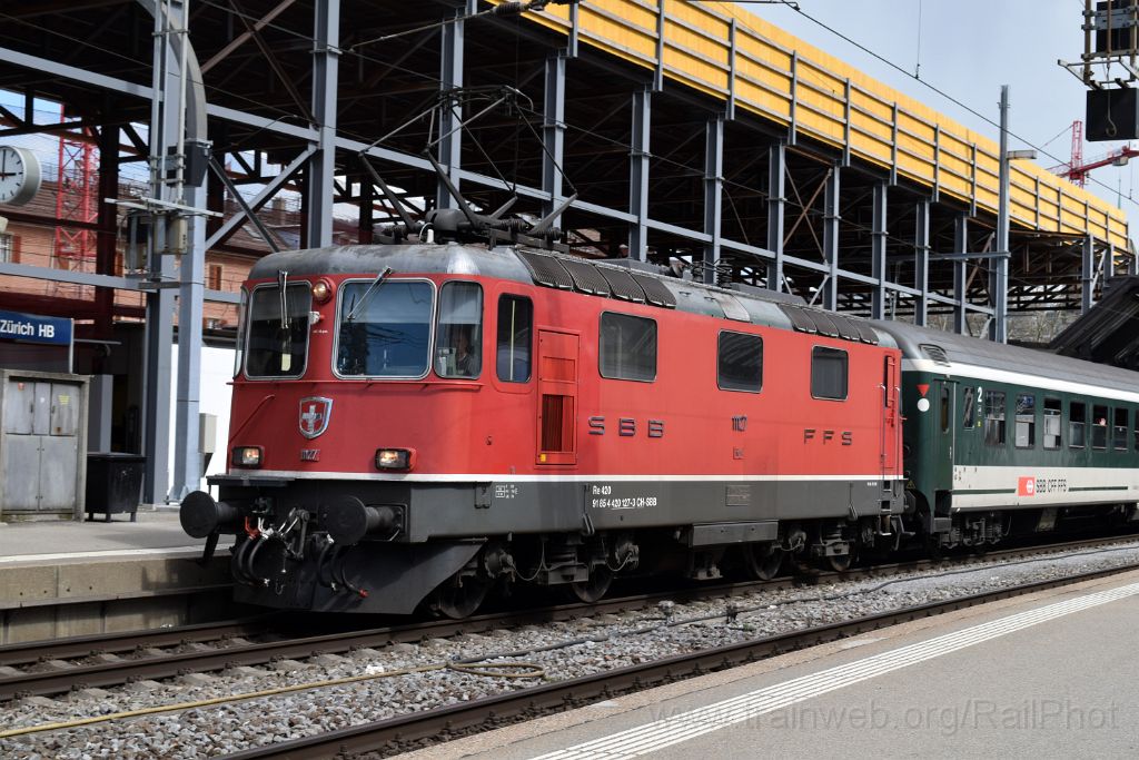 4918-0021-130418.jpg - SBB-CFF Re 4/4" 11127 (Re 420.127-3) / Zürich HB 13.4.2018