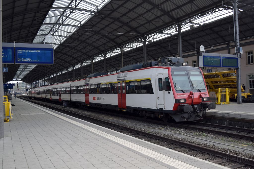 4923-0044-150418.jpg - SBB-CFF ABt (DO) 861 / Olten 15.4.2018