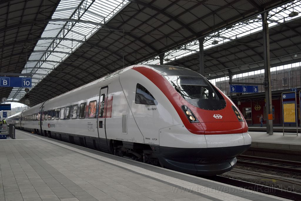 4924-0028-150418.jpg - SBB-CFF ICN RABDe 500.004 "Mani Matter" / Olten 15.4.2018