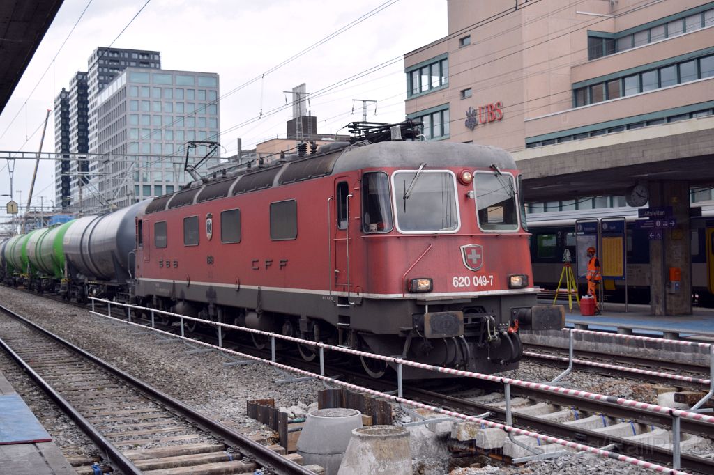 4998-0048-110618.jpg - SBB-CFF Re 6/6 11649 (Re 620.049-7) "Aarberg" / Zürich-Altstetten 11.6.2018