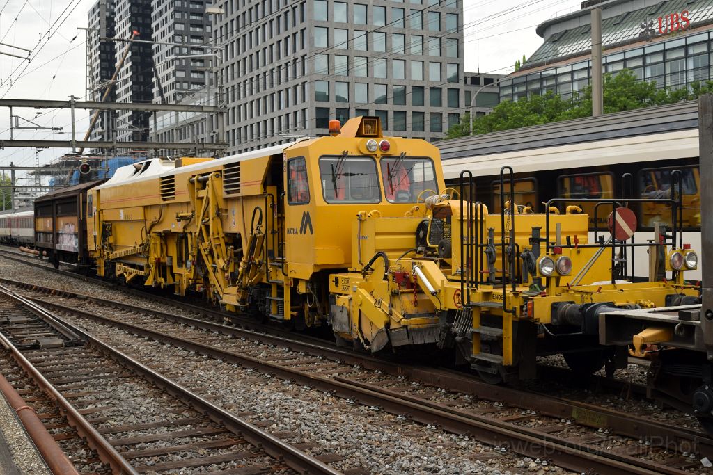 4999-0030-110618.jpg - Matisa VTmaas 902 + SMAG Vs 022 / Zürich-Altstetten 11.6.2018
