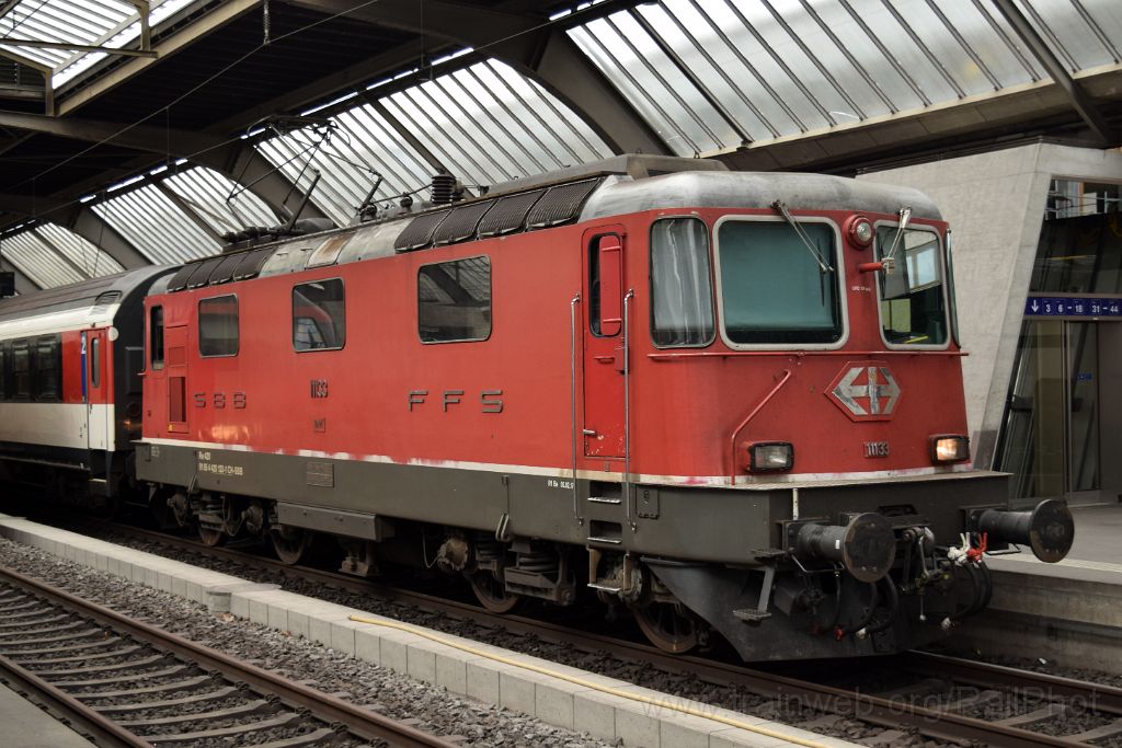 5001-0006-120618.jpg - SBB-CFF Re 4/4" 11133 (Re 420.133-1) / Zürich HB 12.6.2018