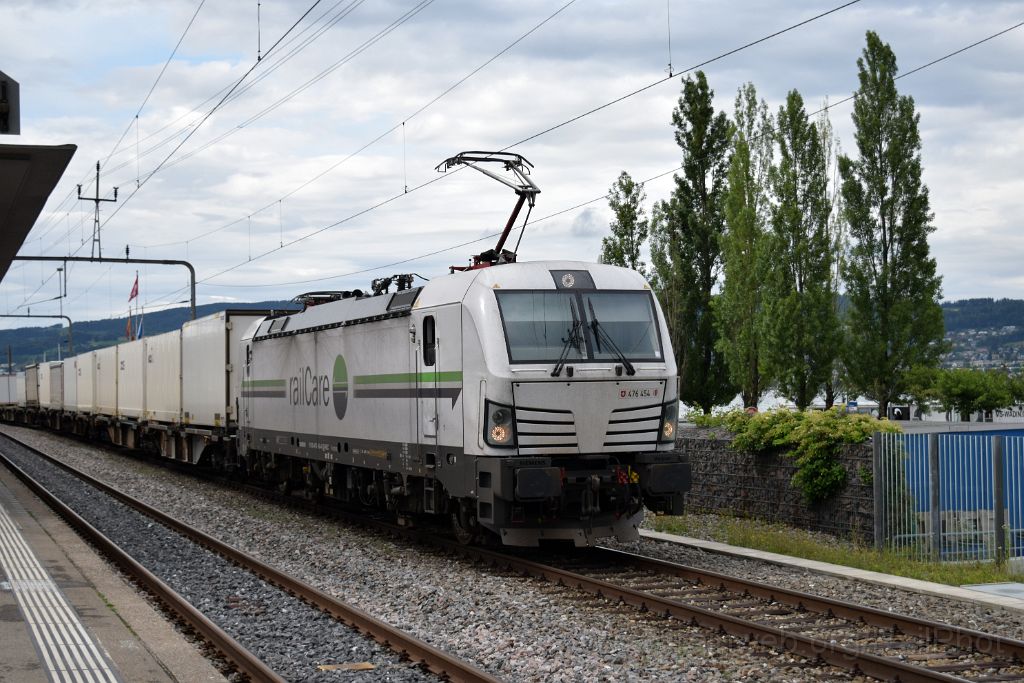 5005-0021-120618.jpg - RailCare Rem 476.454-4 "Valais" / Wädenswil 12.6.2018
