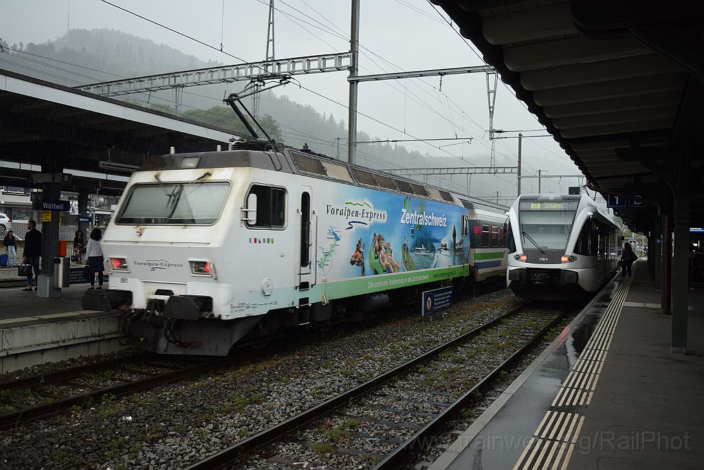 5113-0004-240818.jpg - SOB Re 456.091-8 "Romanshorn" + Thurbo RABe 526.738-0 / Wattwil 24.8.2018