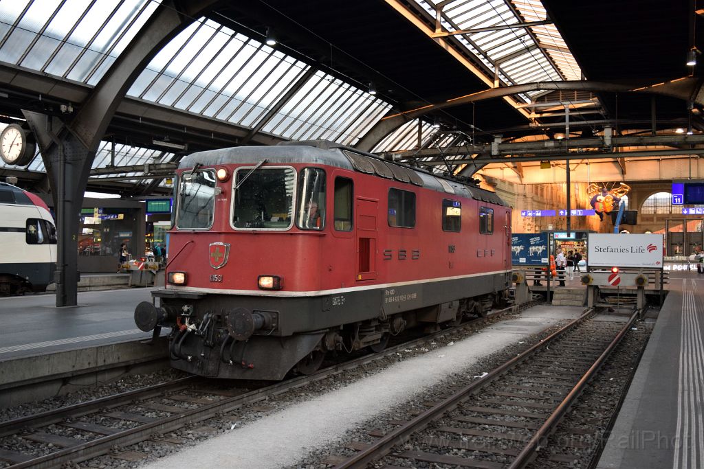 5113-0030-170918.jpg - SBB-CFF Re 4/4" 11153 (Re 420.153-9) / Zürich HB 17.9.2018