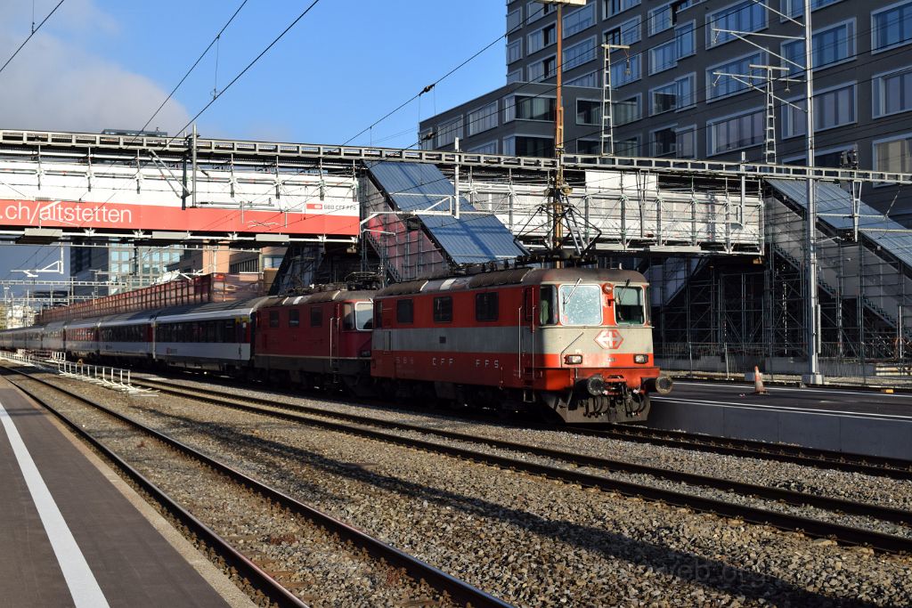 5133-0005-041018.jpg - SBB-CFF Re 4/4" 11108 (Re 420.108-3) + Re 4/4" 11299 (Re 420.299-0) / Zürich-Altstetten 4.10.2018