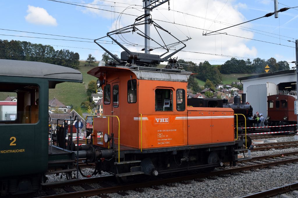 5141-0028-071018.jpg - VHE Te 216.302-0 / Huttwil 7.10.2018