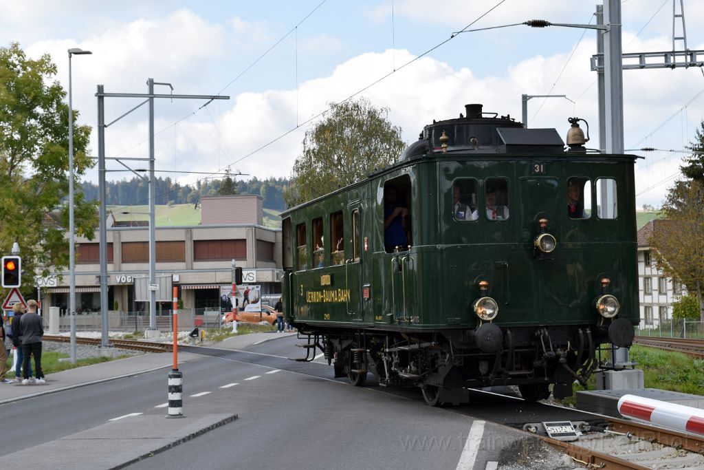 5142-0010-071018.jpg - UeBB CZm 1/2 31 / Huttwil (Büe Bahnhofstrasse) 7.10.2018