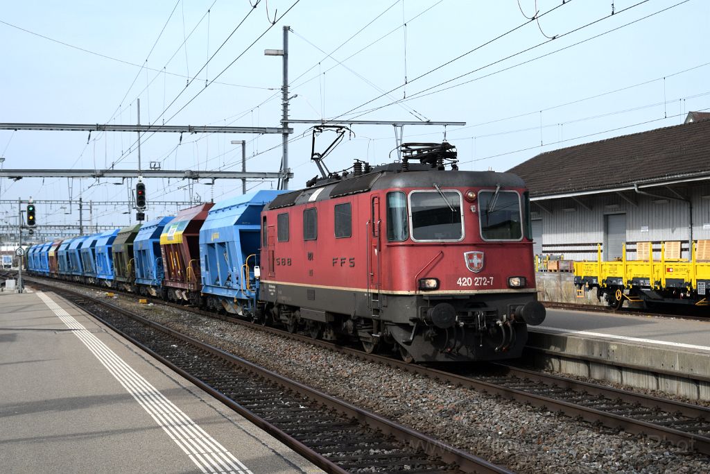5174-0035-181018.jpg - SBB-CFF Re 4/4" 11272 (Re 420.272-7) "100. Klimaanlage eingebaut im IW Biel" / Wil 18.10.2018