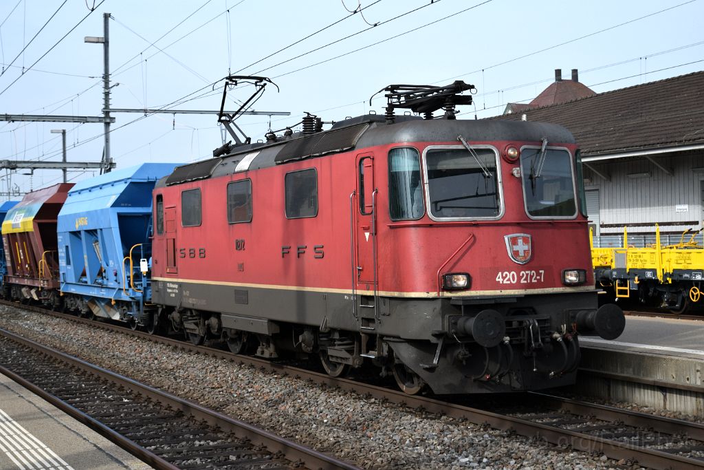 5174-0037-181018.jpg - SBB-CFF Re 4/4" 11272 (Re 420.272-7) "100. Klimaanlage eingebaut im IW Biel" / Wil 18.10.2018