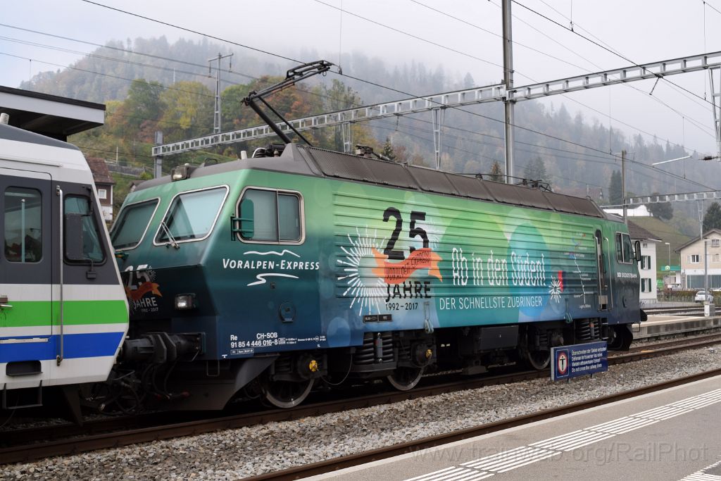 5176-0041-191018.jpg - SOB Re 446.016-8 "25 Jahre Voralpen-Express" / Wattwil 19.10.2018