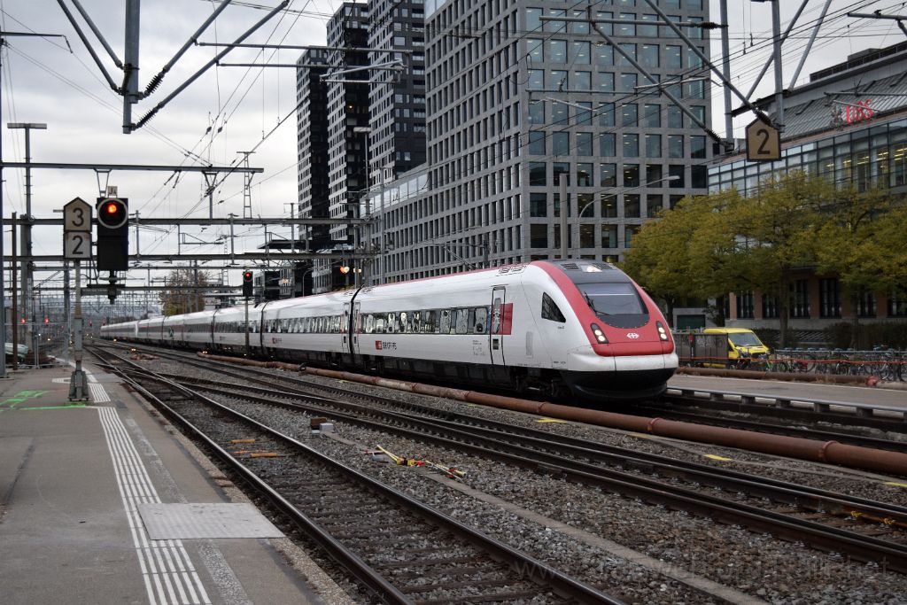 5181-0036-241018.jpg - SBB-CFF ICN RABDe 500.022 "Expo 02" / Zürich-Altstetten 24.10.2018