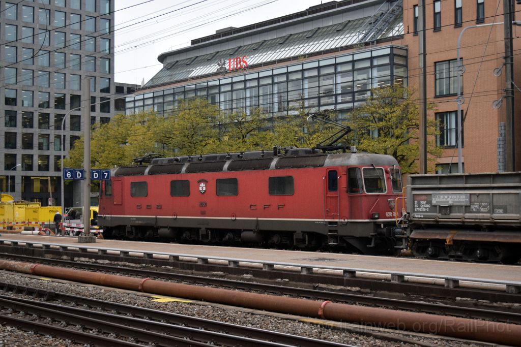 5182-0043-291018.jpg - SBB-CFF Re 6/6 11650 (Re 620.050-5) "Schönenwerd" / Zürich-Altstetten 29.10.2018