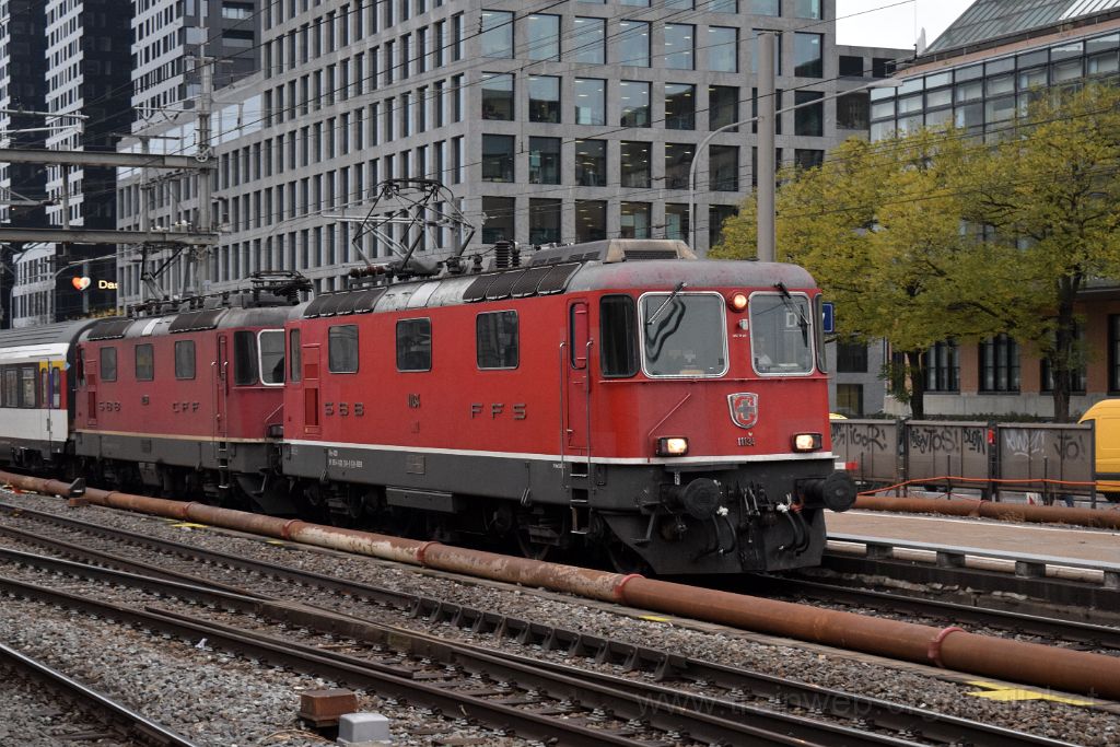 5183-0007-291018.jpg - SBB-CFF Re 4/4" 11134 (Re 420.134-9) + Re 4/4" 11299 (Re 420.299-0) / Zürich-Altstetten 29.10.2018