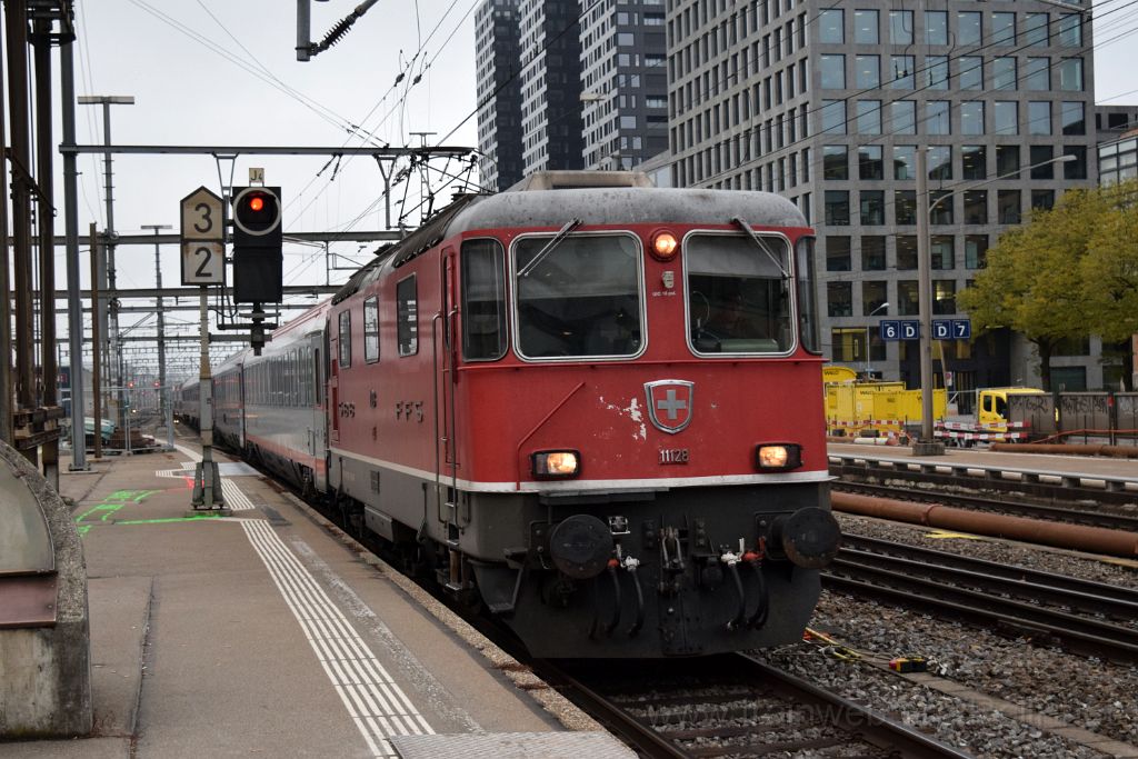 5184-0011-291018.jpg - SBB-CFF Re 4/4" 11128 (Re 420.128-1) / Zürich-Altstetten 29.10.2018