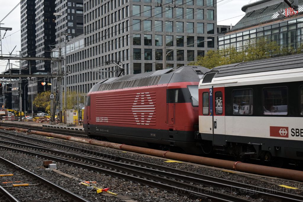 5186-0003-011118.jpg - SBB-CFF Re 460.015-1 "Uf u dervo" / Zürich-Altstetten 1.11.2018