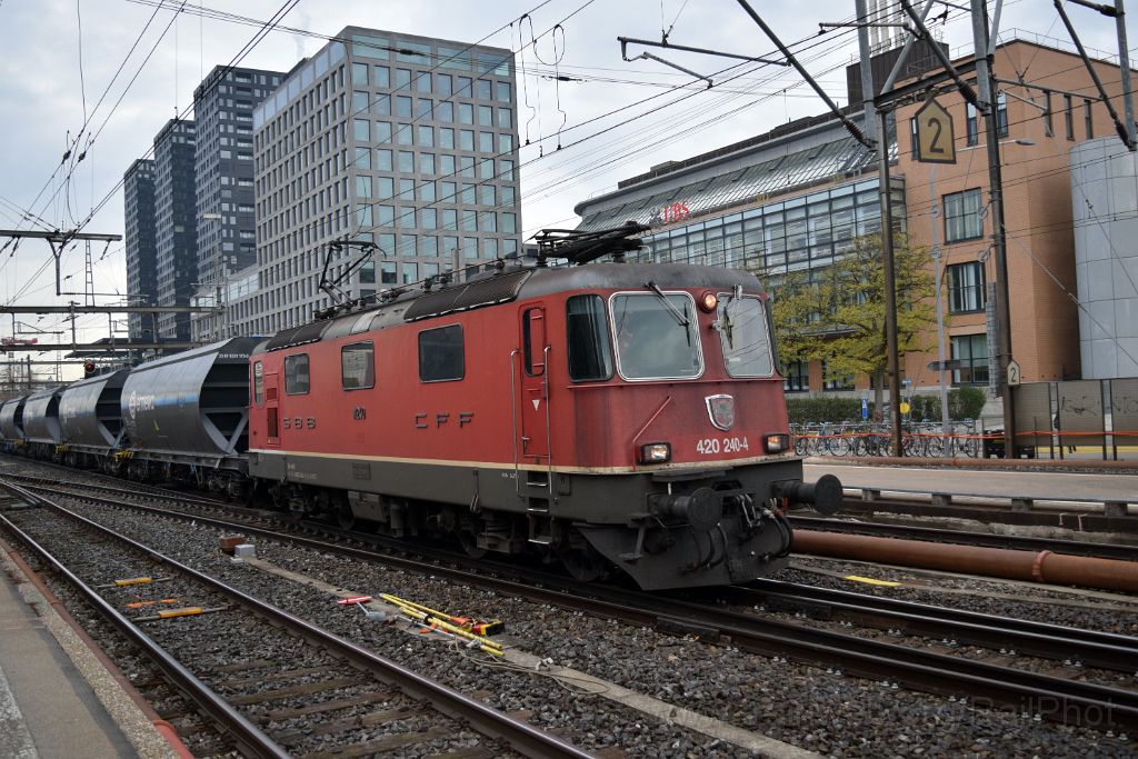 5190-0040-061118.jpg - SBB-CFF Re 4/4" 11240 (Re 420.240-4) / Zürich-Altstetten 6.11.2018