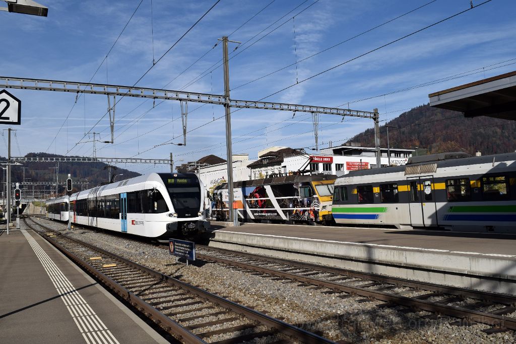 5192-0050-101118.jpg - SOB Re 456.093-4 "St.Gallen" + Thurbo RABe 526.751-3 / Wattwil 10.11.2018
