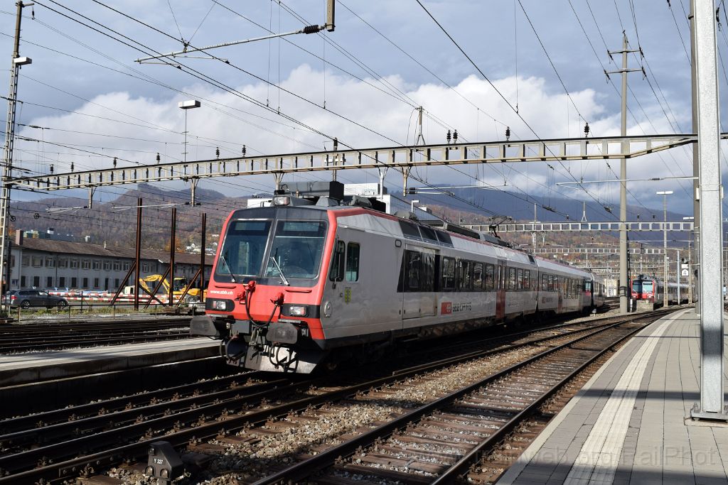 5195-0041-111118.jpg - SBB-CFF RBDe 560.285-9 "Glarus Nord" / Olten 11.11.2018