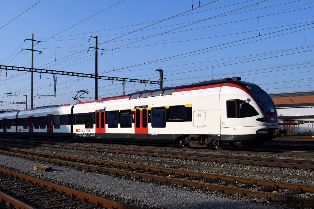 5207-0033-171118.jpg - SBB-CFF RABe 523.070 / Pratteln 17.11.2018