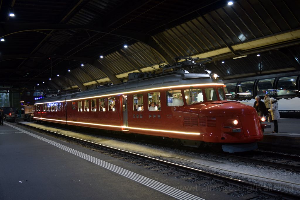 5228-0042-051218.jpg - SBB-CFF RAe 4/8 1021 / Zürich HB 5.12.2018