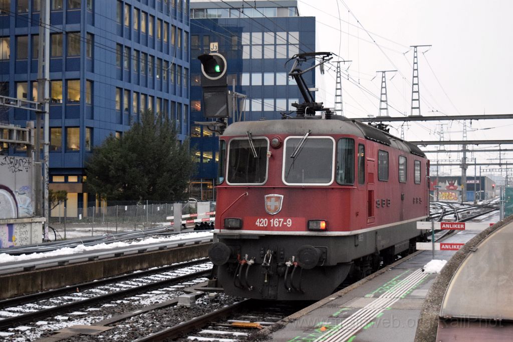 5237-0011-171218.jpg - SBB-CFF Re 4/4" 11167 (Re 420.167-9) / Zürich-Altstetten 17.12.2018