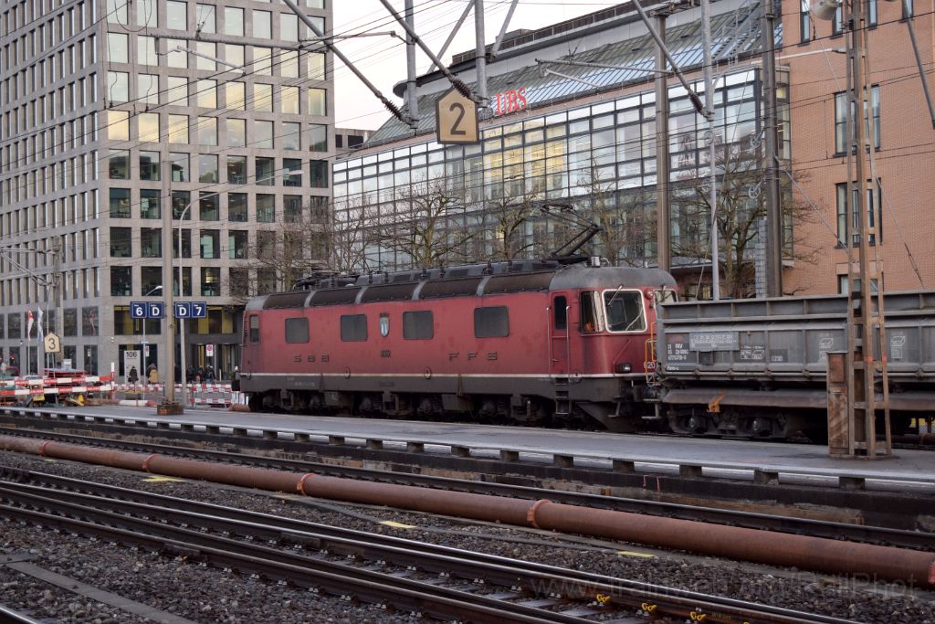 5242-0030-201218.jpg - SBB-CFF Re 6/6 11652 (Re 620.052-1) "Kerzers" / Zürich-Altstetten 20.12.2018