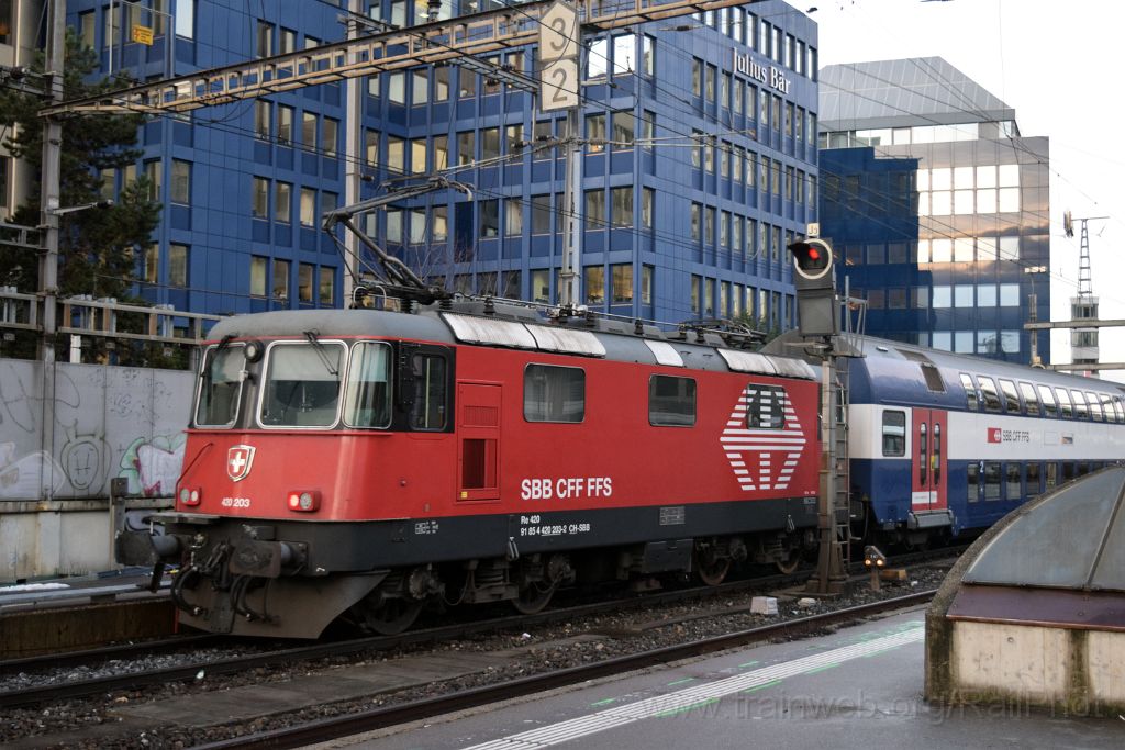5242-0041-201218.jpg - SBB-CFF Re 420.203-2 / Zürich-Altstetten 20.12.2018