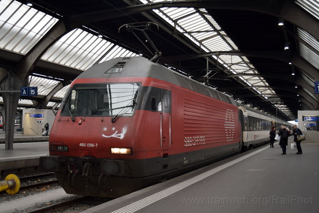 5244-0042-251218.jpg - SBB-CFF Re 460.098-7 "Balsberg" / Zürich HB 25.12.2018