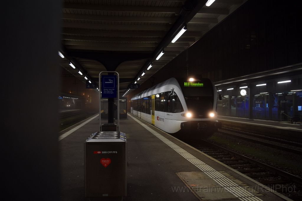 5244-0050-261218.jpg - Thurbo RABe 526.728-1 "Läufelfingerli" / Wil 26.12.2018