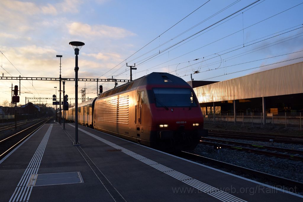 5246-0004-281218.jpg - SBB-CFF Re 460.032-6 / Mägenwil 28.12.2018
