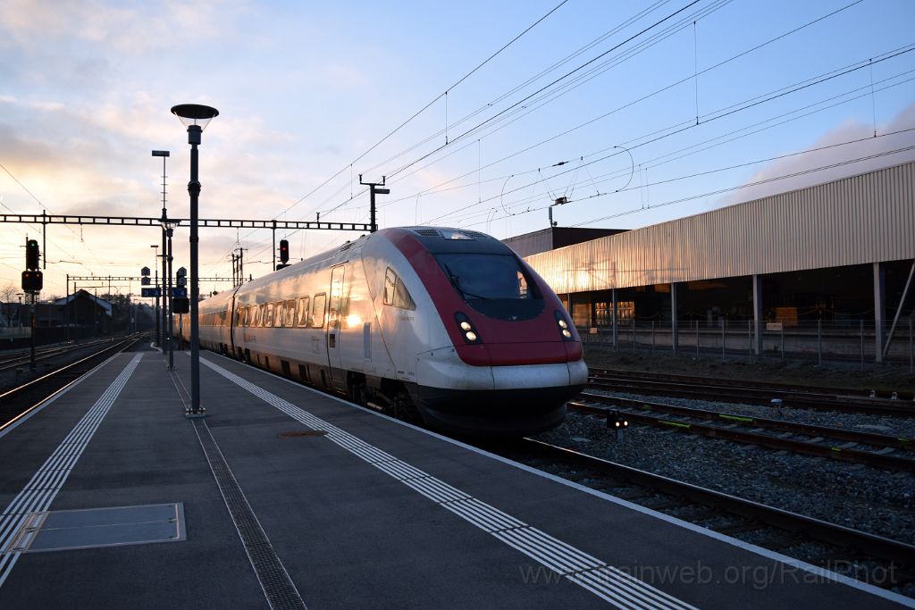 5246-0012-281218.jpg - SBB-CFF ICN RABDe 500.041 "William Barbey" / Mägenwil 28.12.2018