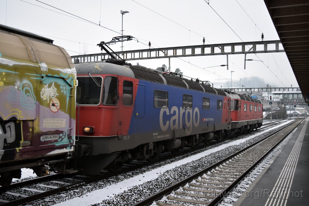 8919-0015-100124.jpg - SBB-CFF Re 6/6 11631 "Dulliken" + Re 620.089-3 "Gerra-Gambalogno" / Arth-Goldau 10.1.2024