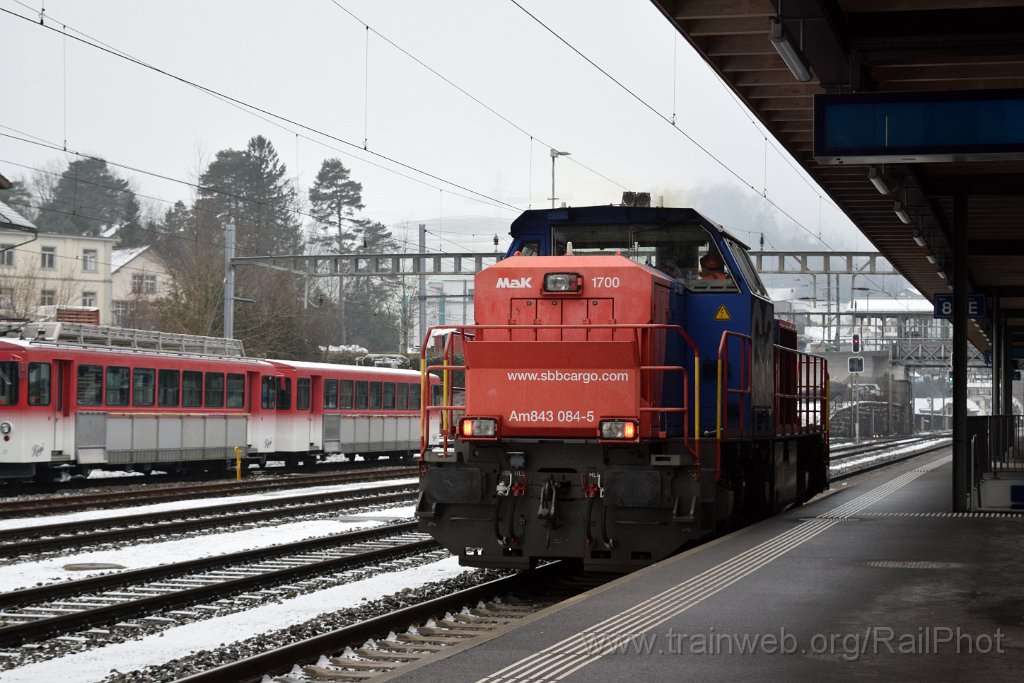 8922-0047-100124.jpg - SBB-CFF Am 843.084-5 / Arth-Goldau 10.1.2024