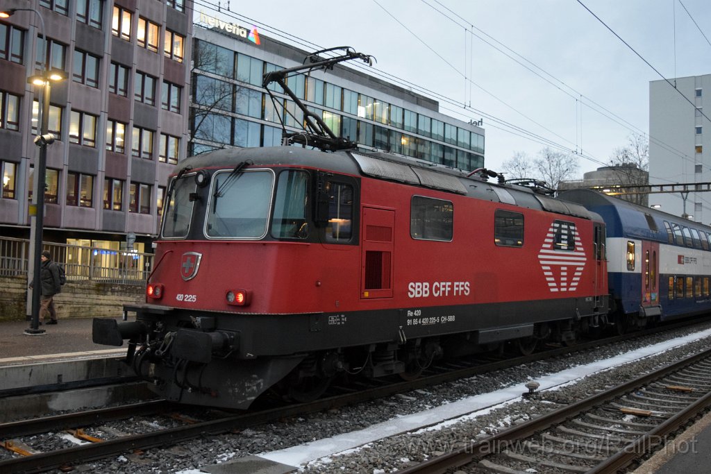 8925-0022-150124.jpg - SBB-CFF Re 420.225-5 / Zürich-Altstetten 15.1.2024