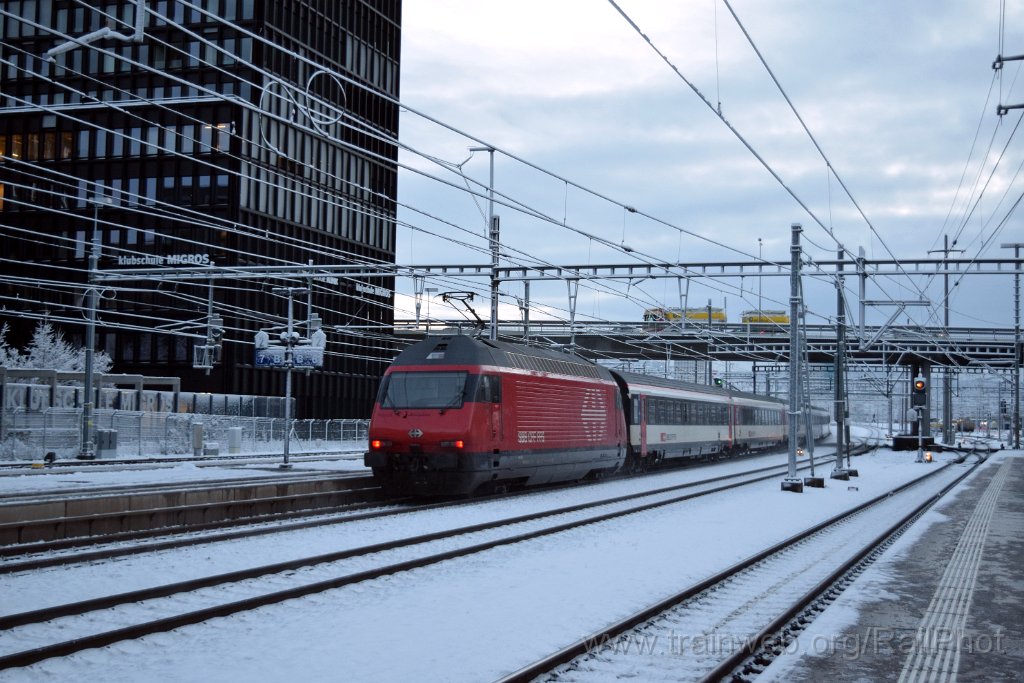 8929-0040-190124.jpg - SBB-CFF Re 460.012-8 "Erguël" / Zürich-Altstetten 19.1.2024