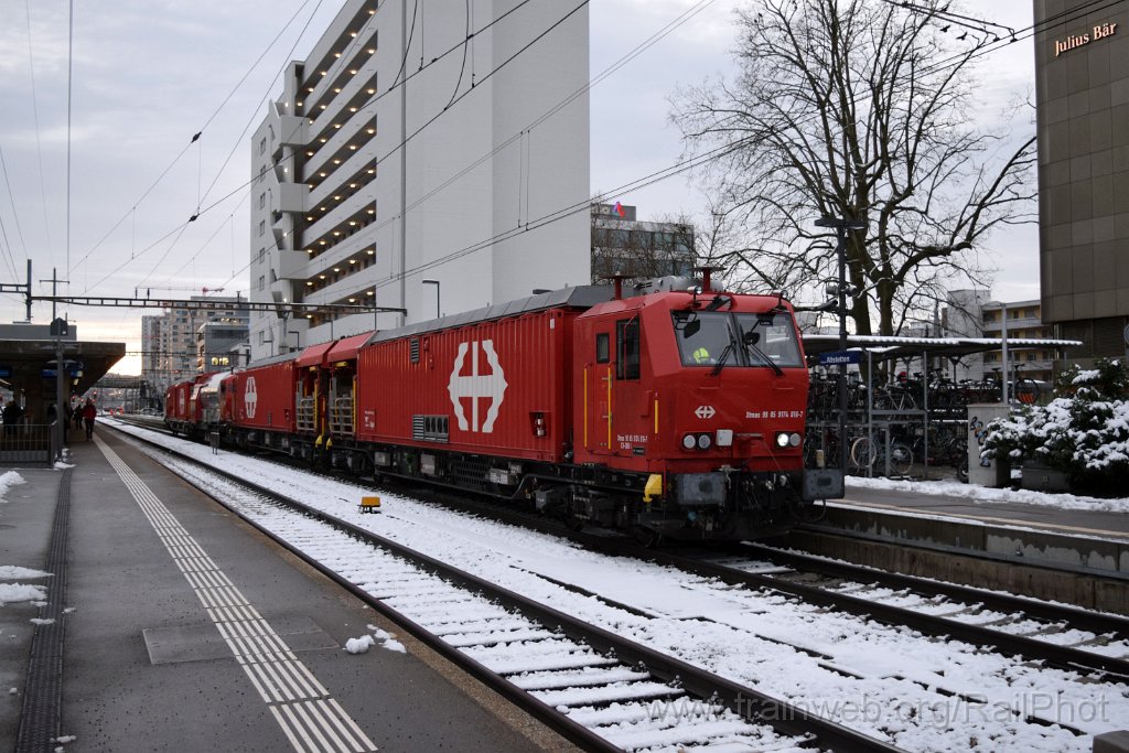 8935-0004-220124.jpg - SBB-CFF XTmas 016 "Zürich" / Zürich-Altstetten 22.1.2024