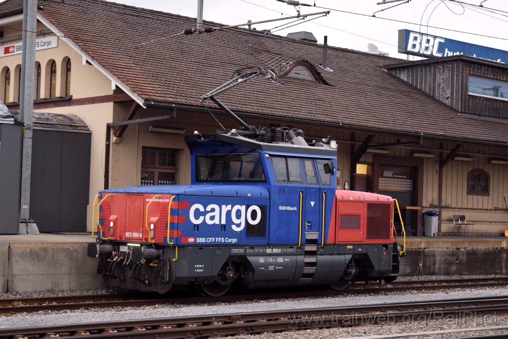 8936-0027-240124.jpg - SBB-CFF Eem 923.003-8 "Stählibuck" / Gossau SG 24.1.2024