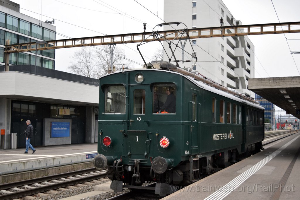 8938-0045-260124.jpg - BT BDe 3/4 43 "Möhl Apfelsaft-Express" / Zürich-Altstetten 26.1.2024