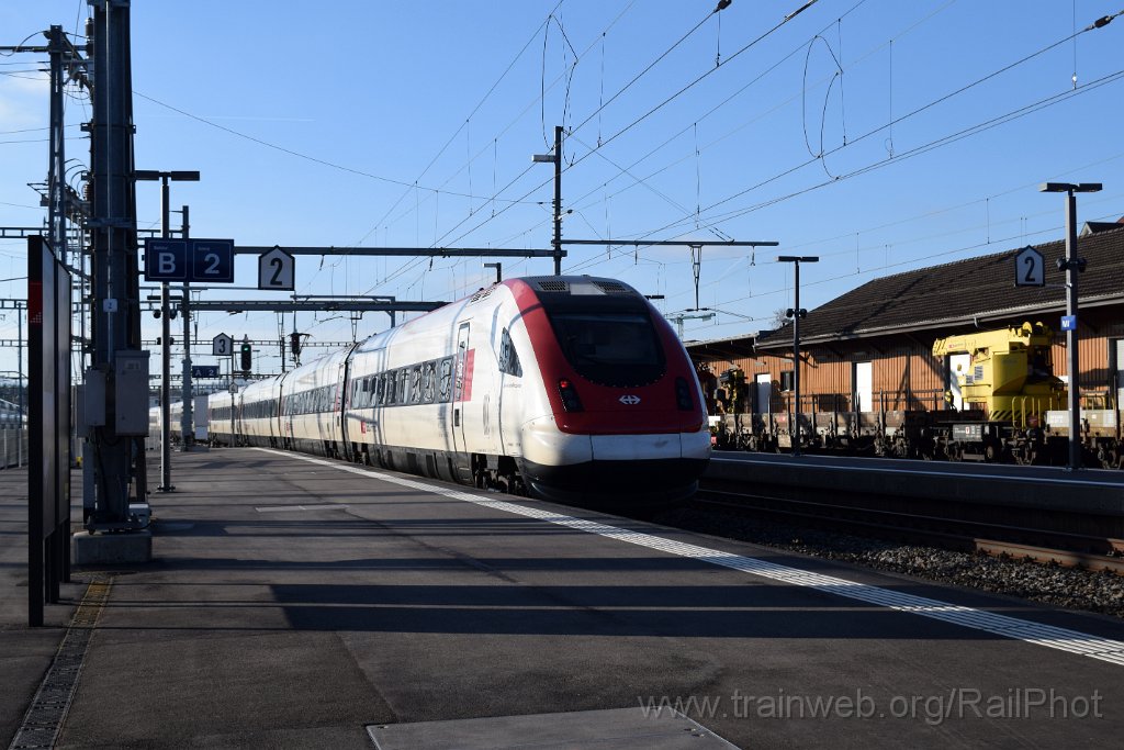 8941-0050-270124.jpg - SBB-CFF ICN RABe 500.015 "Jean-Jacques Rousseau" / Wil 27.1.2024