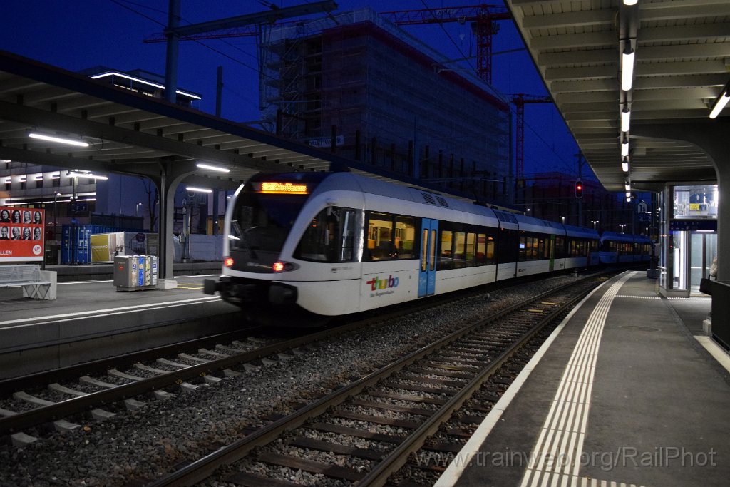 8947-0031-290124.jpg - Thurbo RABe 526.798-4 + RABe 526.800-8 "100. Thurbo GTW" / Wil 29.1.2024