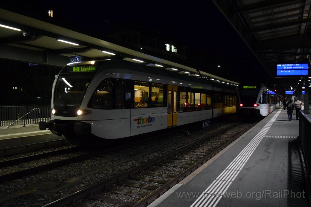 8951-0009-310124.jpg - Thurbo RABe 526.736-4 + RABe 526.781-0 "Kanton Schaffhausen" / St.Gallen HB 31.1.2024