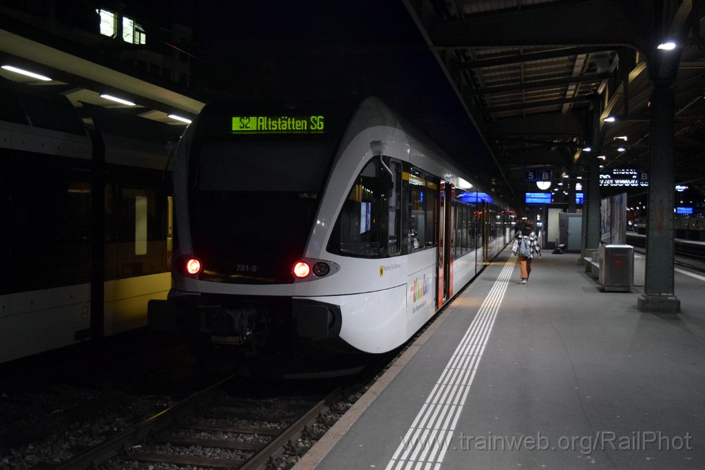 8951-0014-310124.jpg - Thurbo RABe 526.781-0 "Kanton Schaffhausen" / St.Gallen HB 31.1.2024
