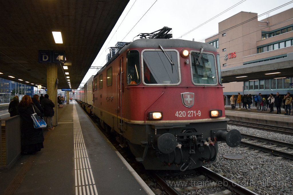 8965-0032-090224.jpg - SBB-CFF Re 4/4" 11271 / Zürich-Altstetten 9.2.2024