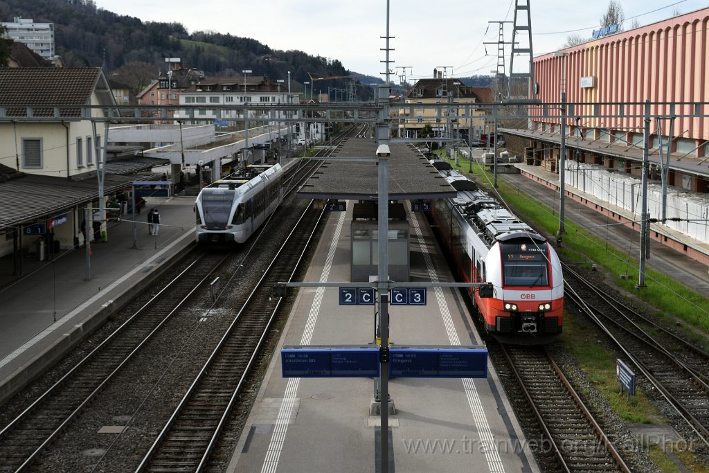 8992-0035-090324.jpg - ÖBB 4748.503 "Kanton St.Gallen" + Thurbo RABe 526.738-0 / St.Margrethen 9.3.2024