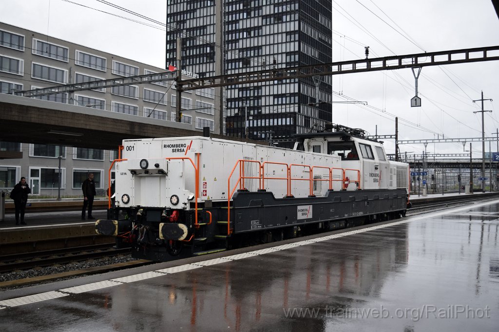 9006-0030-180324.jpg - Sersa Aem 940.001-1 "Leya" / Zürich-Altstetten 18.3.2024