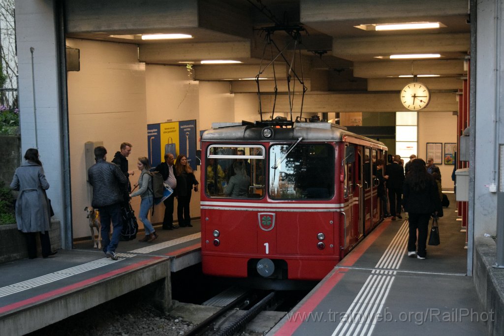 9009-0019-220324.jpg - Db Bhe 1/2 1 / Römerhof 22.3.2024