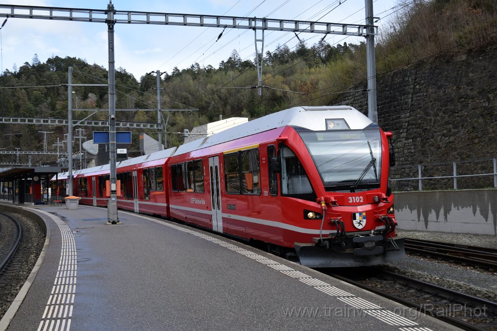 9015-0005-310324.jpg - RhB ABe 4/16 3102 "Richard La Nicca" / Reichenau-Tamins 31.3.2024