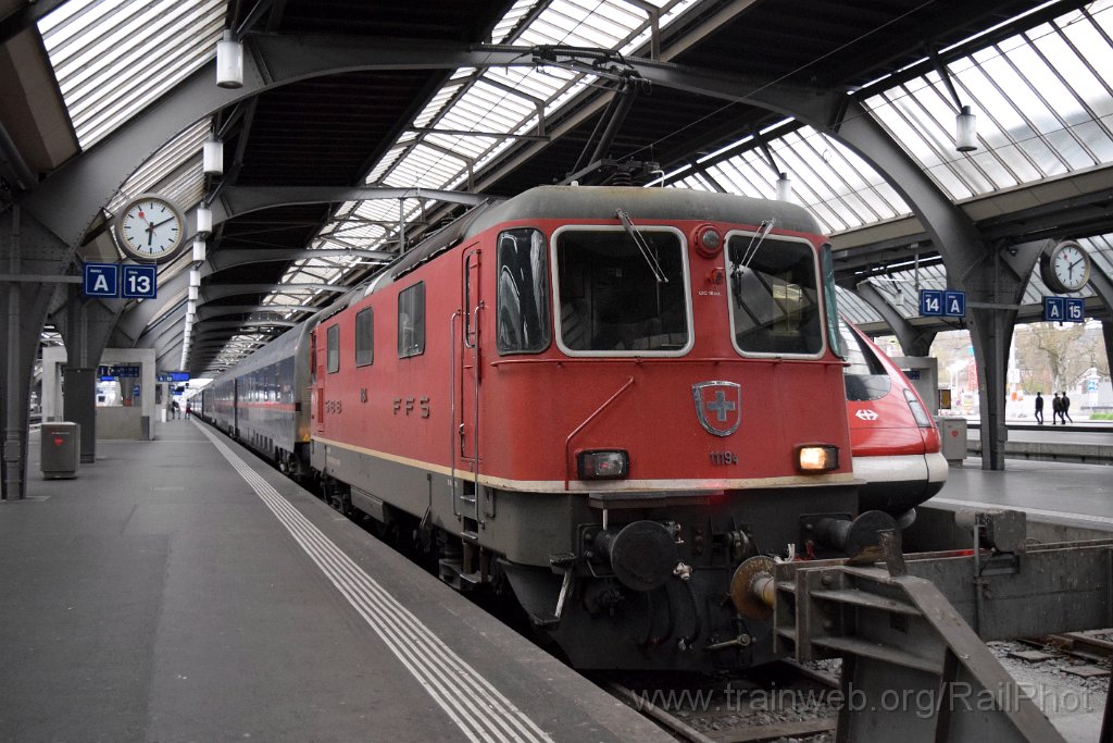9018-0029-310324.jpg - SBB-CFF Re 4/4" 11194 / Zürich HB 31.3.2024